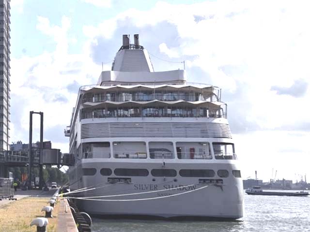 Silver Shadow aan de Cruise Terminal Rotterdam
